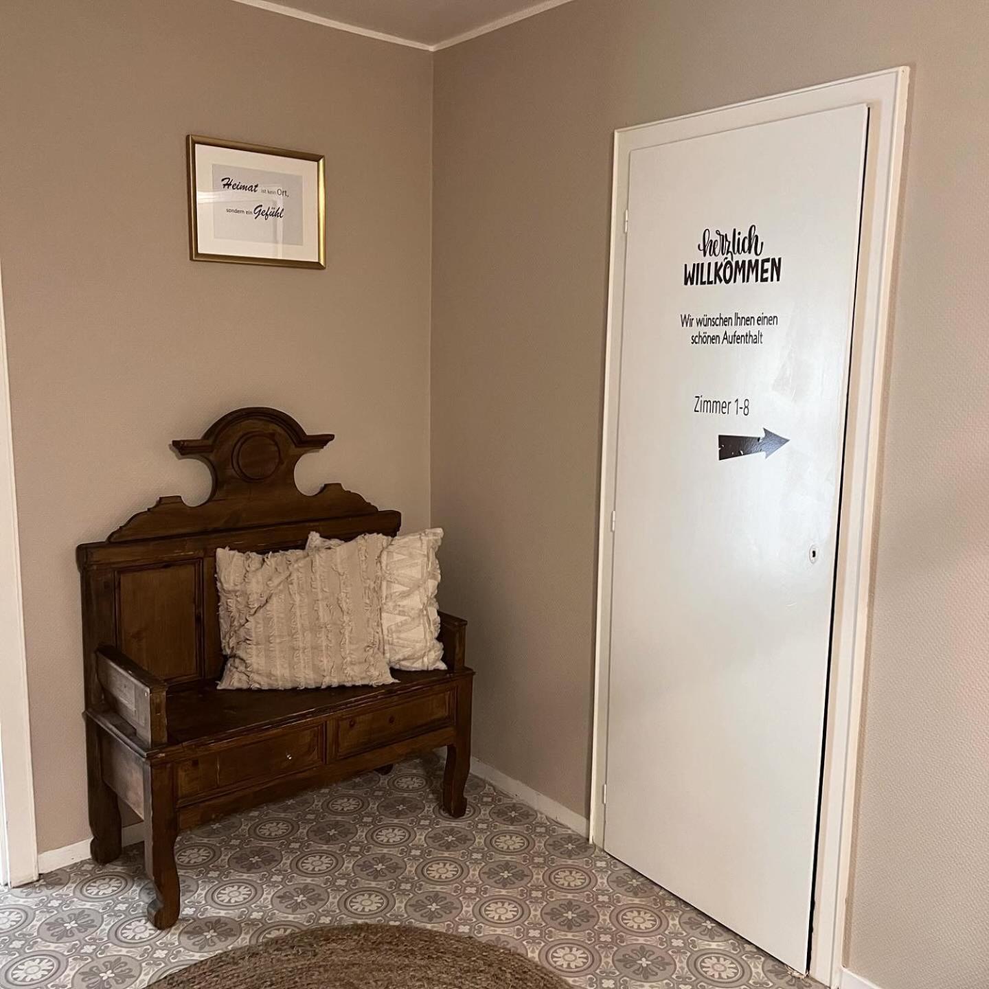 Pension Krone Sternenfels Екстер'єр фото