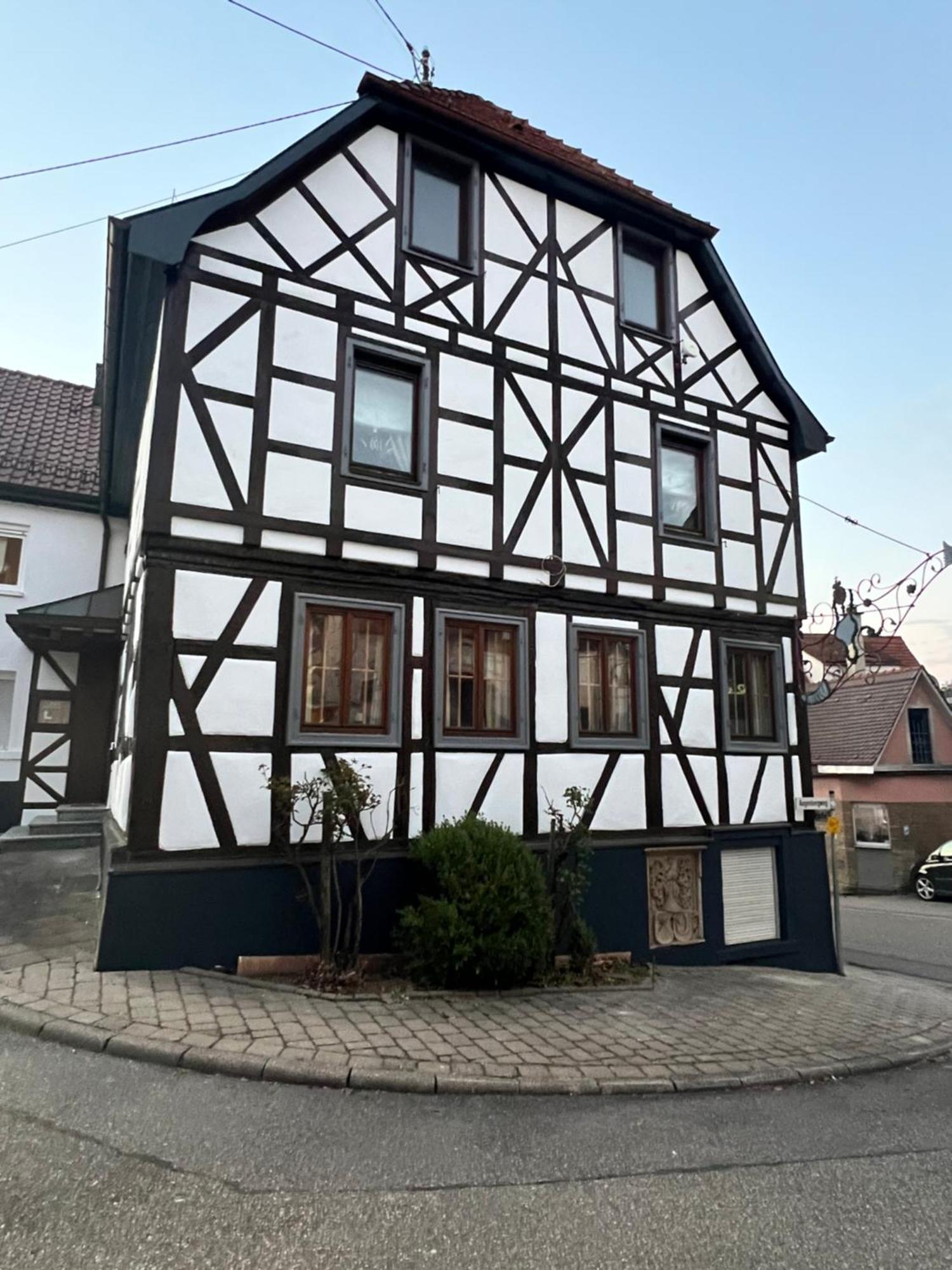 Pension Krone Sternenfels Екстер'єр фото